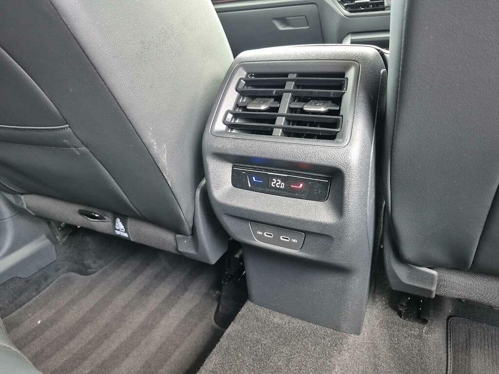 Volkswagen Tiguan Match Black #45