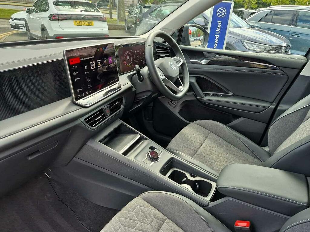 Volkswagen Tiguan Match Black #2