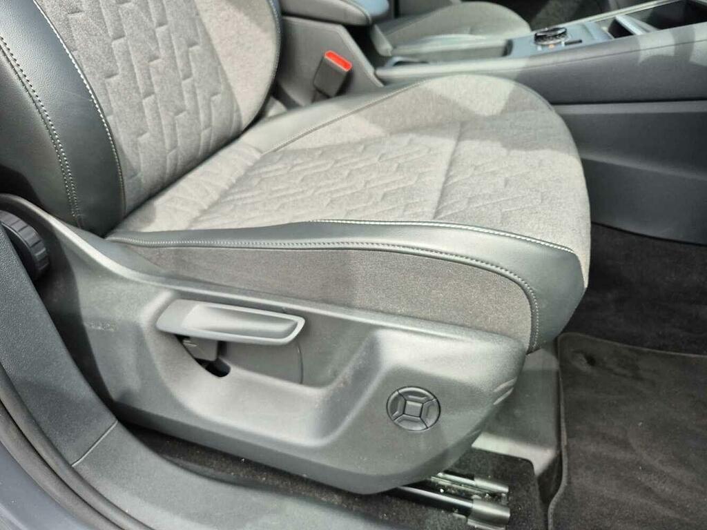 Volkswagen Tiguan Match Black #16