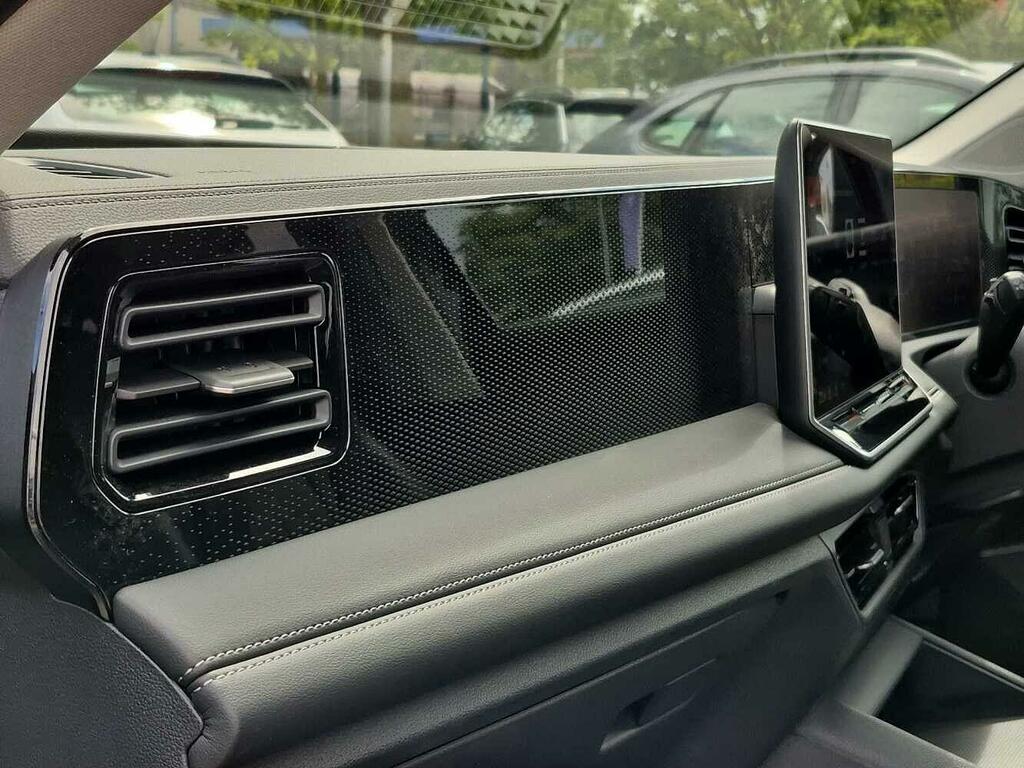 Volkswagen Tiguan Match Black #34