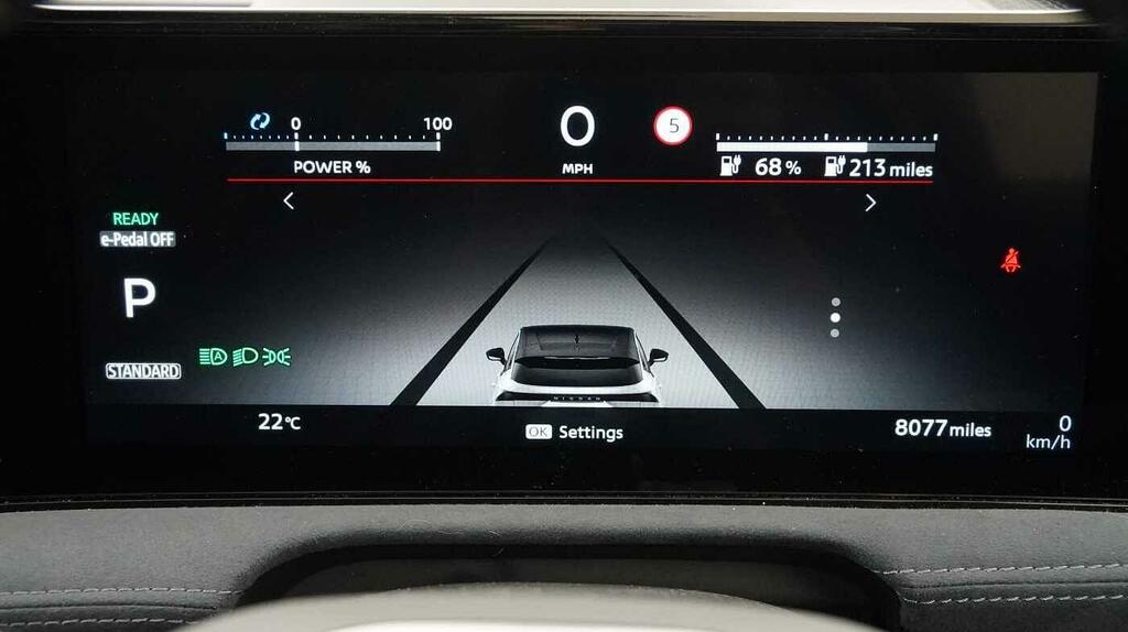 Nissan Ariya Advance Sky Pack 178Kw White #37