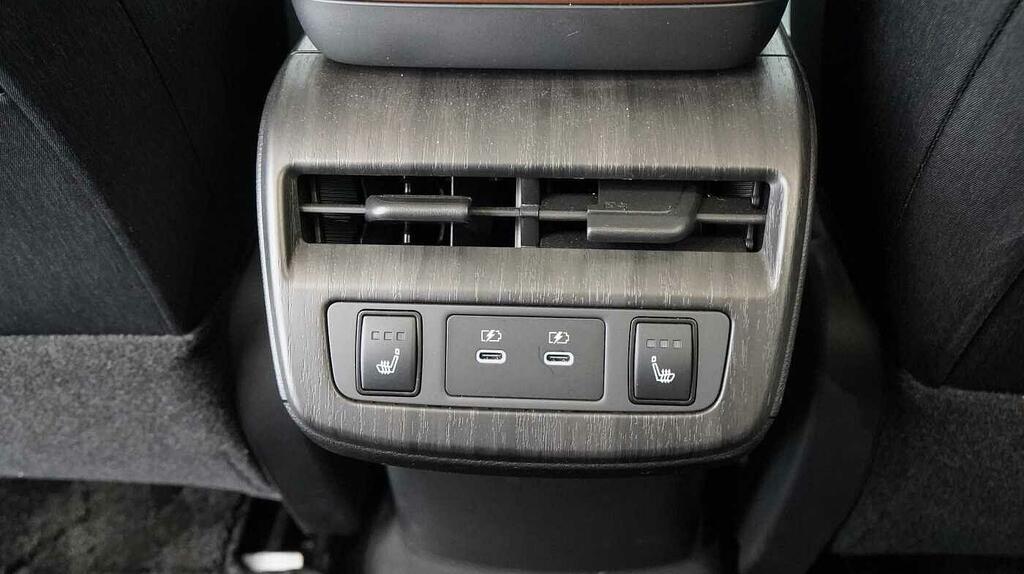 Nissan Ariya Advance Sky Pack 178Kw White #43
