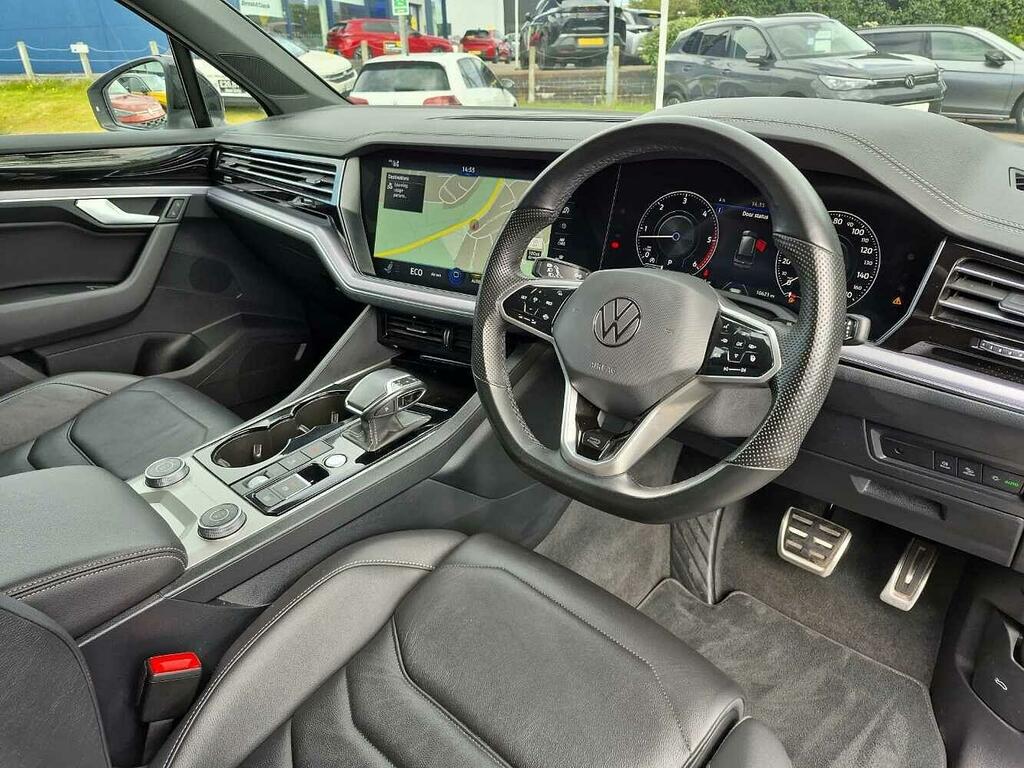 Volkswagen Touareg Black Edition 3.0 Tdi V6 231Ps 4Motion 8-Speed Aut White #6