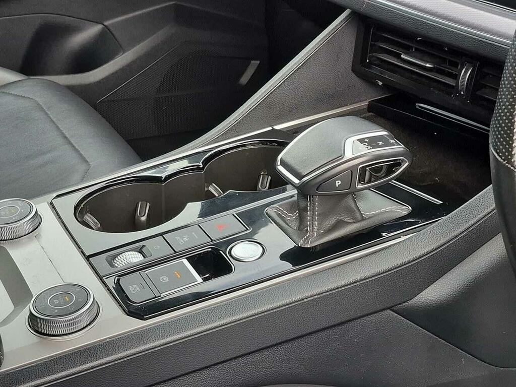 Volkswagen Touareg R-line Tech Plus Black #8