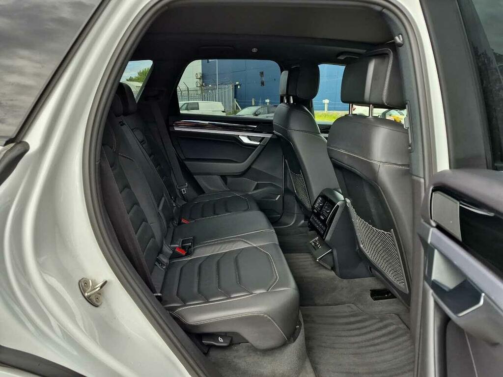Volkswagen Touareg R-line Tech Plus Black #29