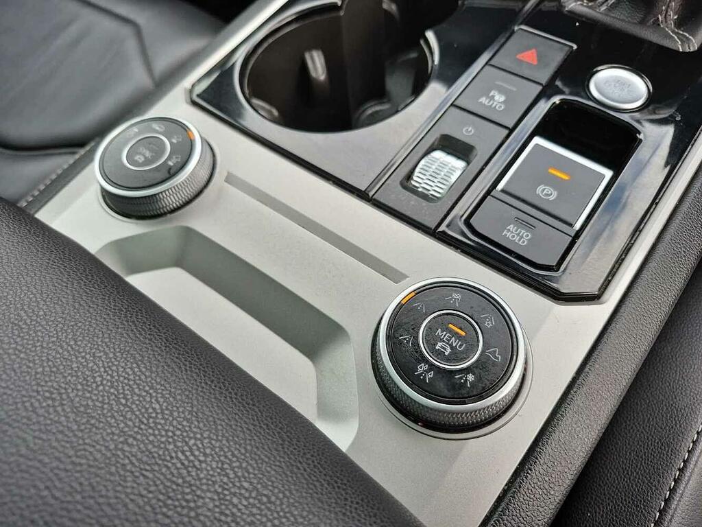 Volkswagen Touareg R-line Tech Plus Black #20