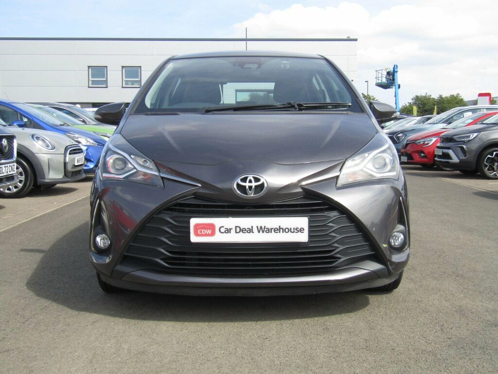 Toyota Yaris 1.5 Vvt-i Icon Euro 6 Grey #2
