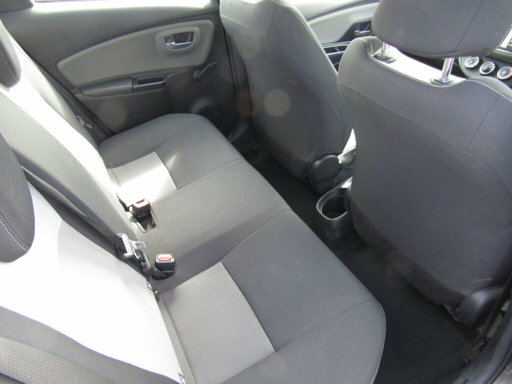 Toyota Yaris Vvt I Icon Tech Red #13