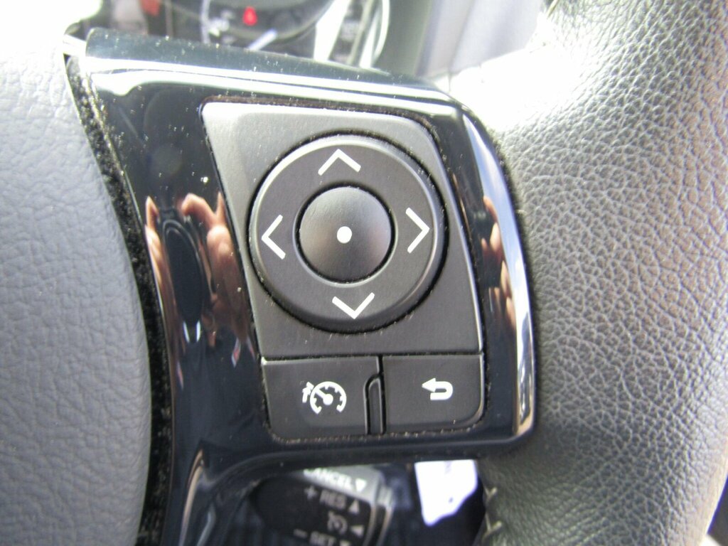 Toyota Yaris Vvt I Icon Tech Red #19