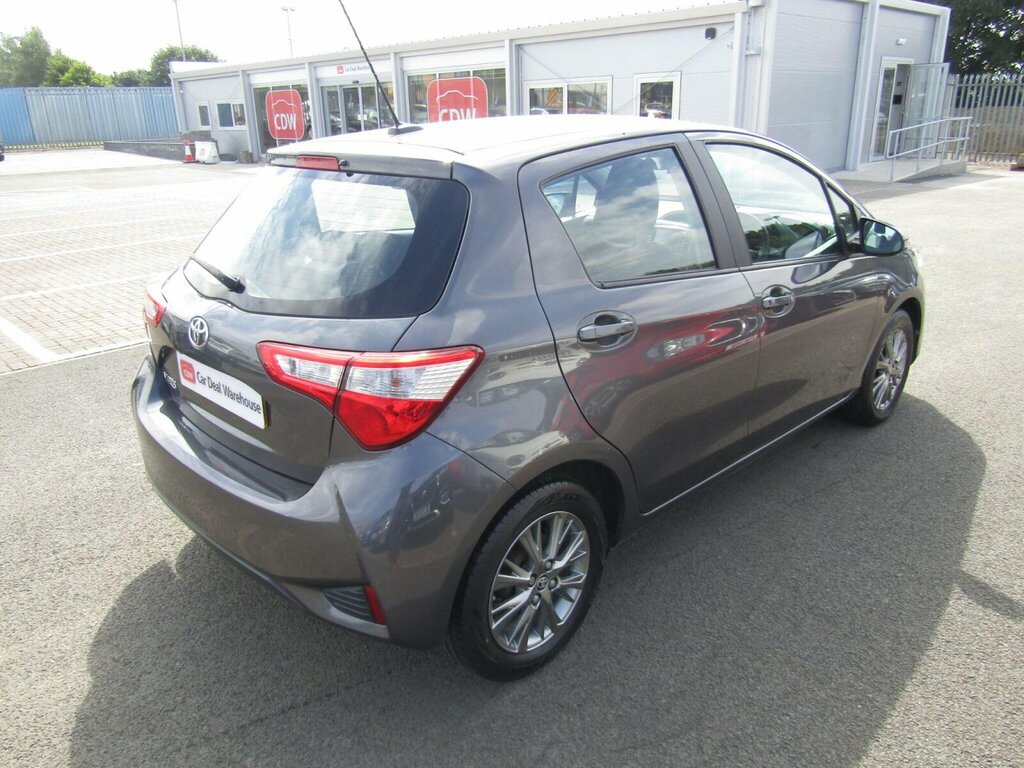 Toyota Yaris Vvt I Icon Tech Red #27