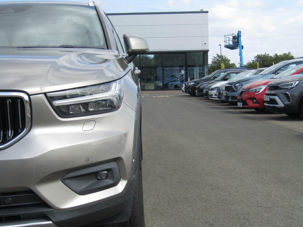 Volvo XC40 1.5H T5 Twin Engine Recharge 10.7Kwh Inscription P Grey #3