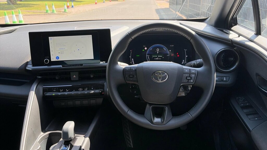 Toyota C-Hr 1.8 Vvt-h Icon Cvt Euro 6 Ss White #6