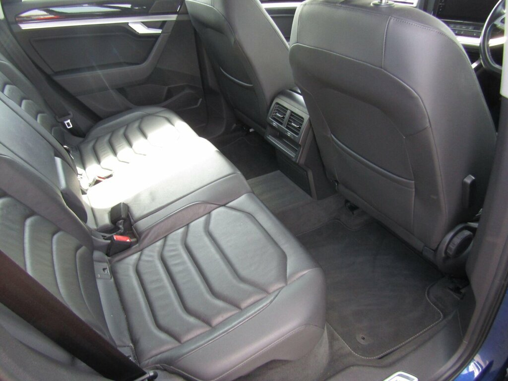 Volkswagen Touareg 3.0 V6 Tdi 4Motion R-line Tip Black #14