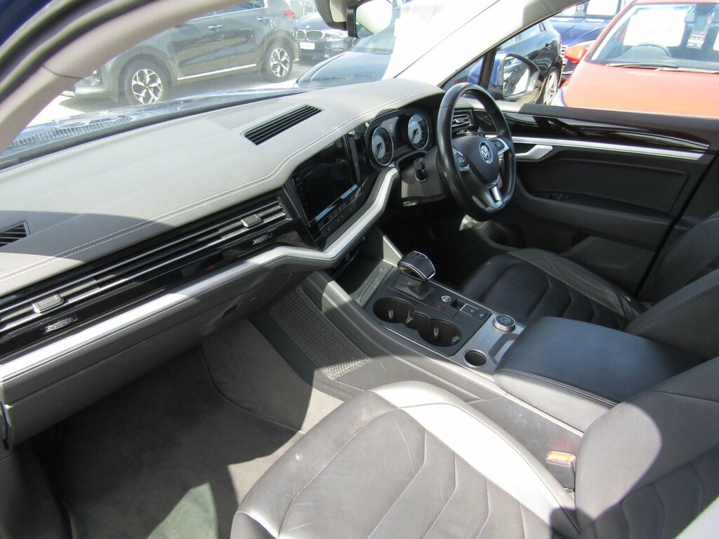 Volkswagen Touareg 3.0 V6 Tdi 4Motion R-line Tip Black #7