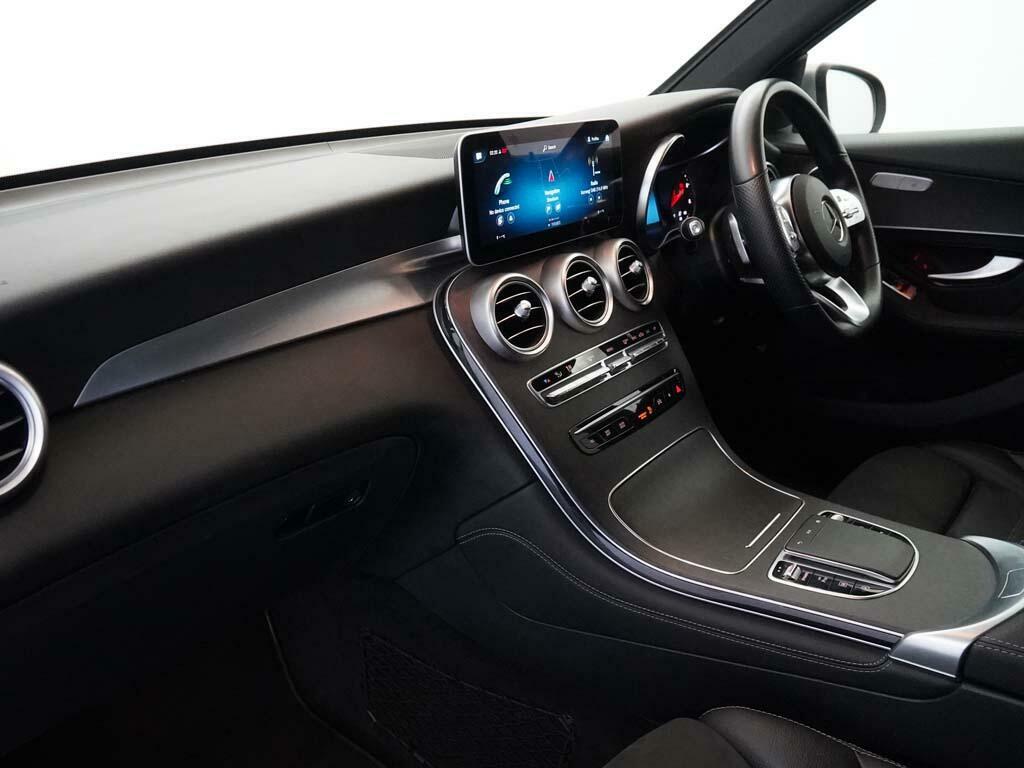 Mercedes-Benz GLC Class Glc 220 D 4Matic Amg Line Silver #3