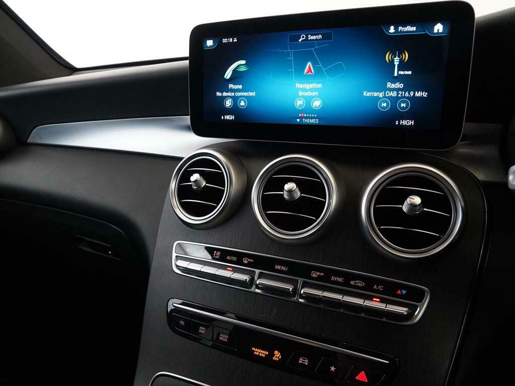 Mercedes-Benz GLC Class Glc 300D 4Matic Amg Line Premium Pls 9G-tronic Silver #26