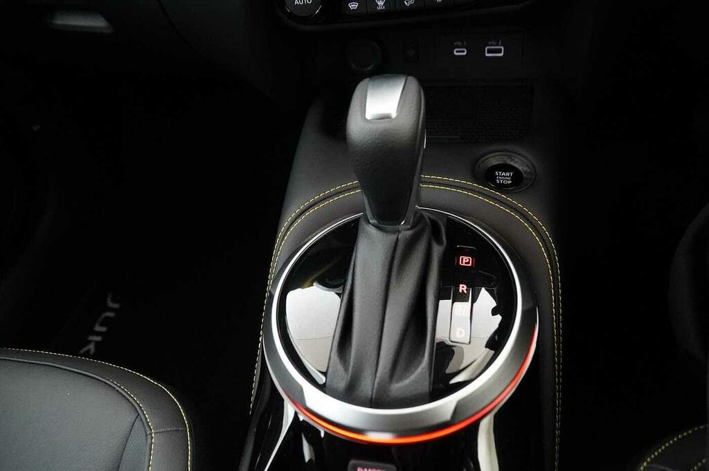 Nissan Juke 1.0 Dig-t 114 N-connecta Black #26