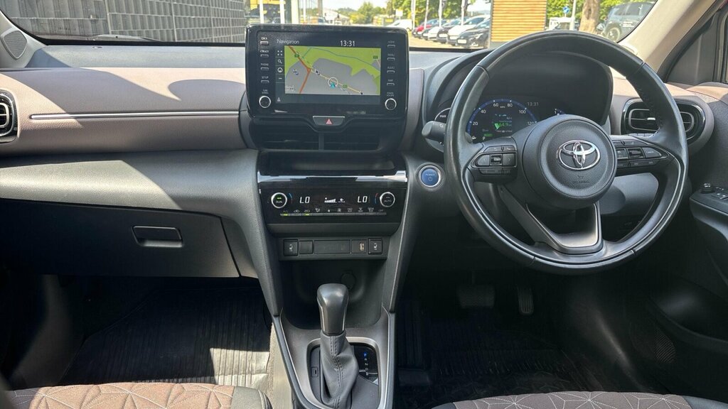 Toyota Yaris Cross 1.5 Vvt-h Excel E-cvt Euro 6 Ss Red #6