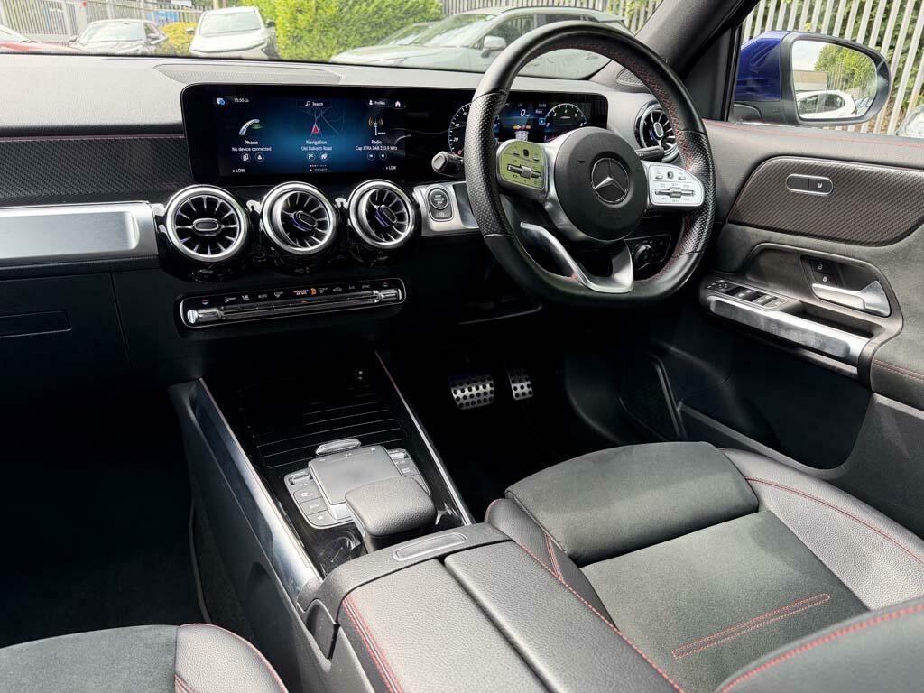 Mercedes-Benz GLB Class Glb 200 Amg Line Premium 7G-tronic White #24