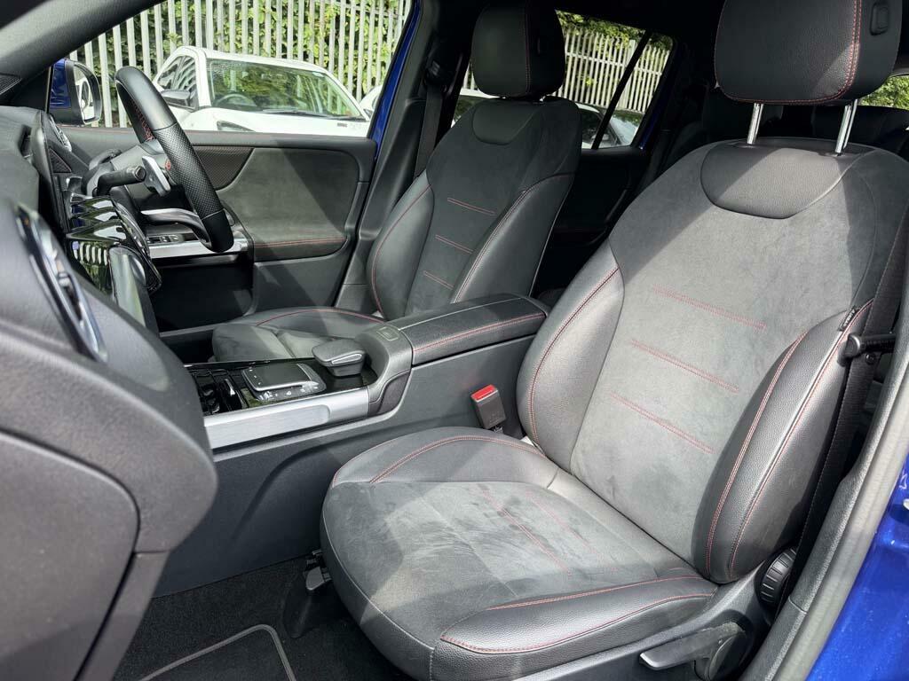 Mercedes-Benz GLB Class Glb 200 Amg Line Premium 7G-tronic White #13