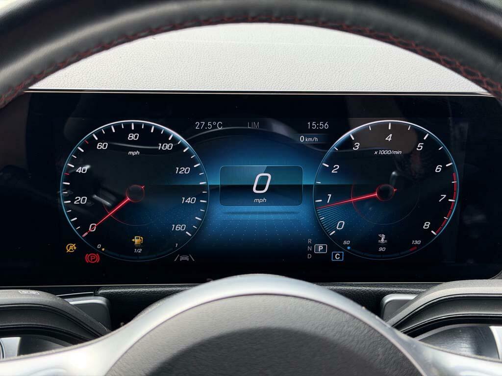 Mercedes-Benz GLB Class Glb 200 Amg Line Premium Blue #4