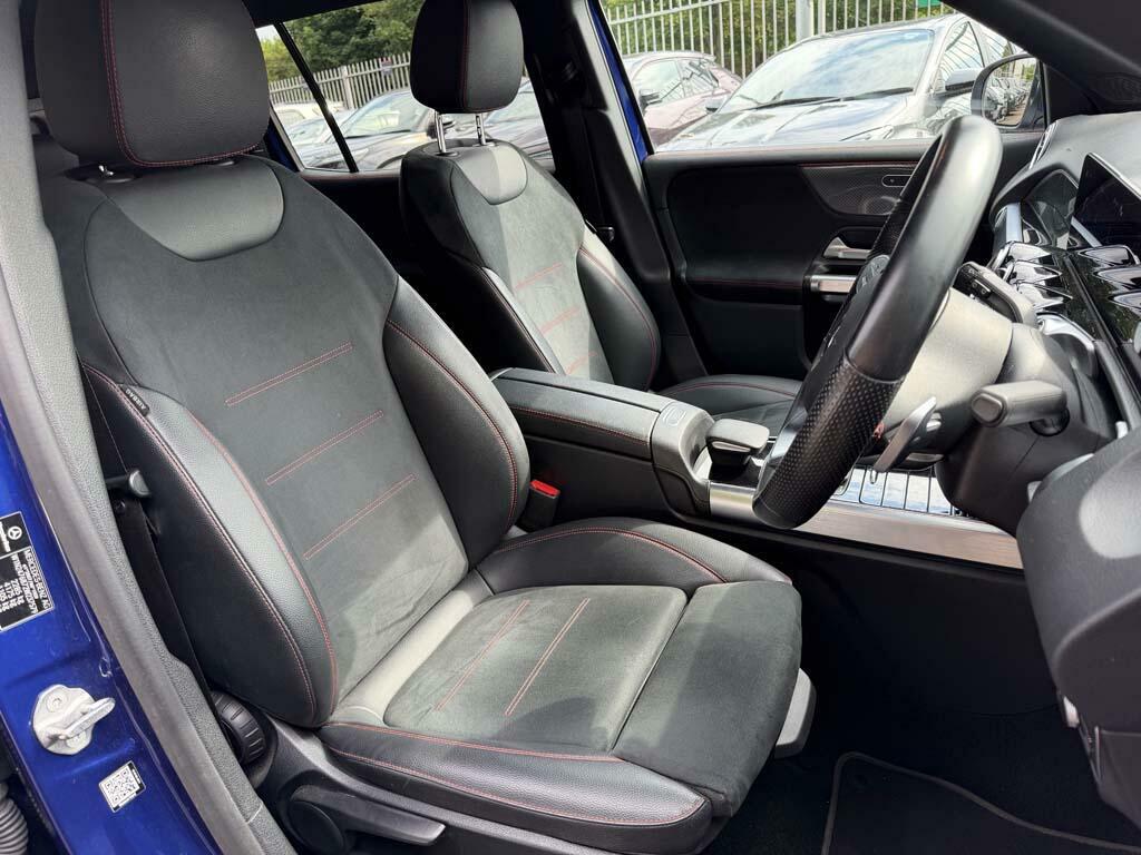 Mercedes-Benz GLB Class Glb 200 Amg Line Premium 7G-tronic White #29