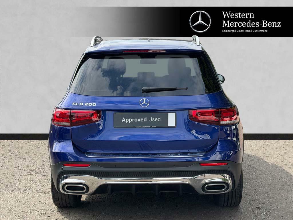 Mercedes-Benz GLB Class Glb 200 Amg Line Premium 7G-tronic White #12
