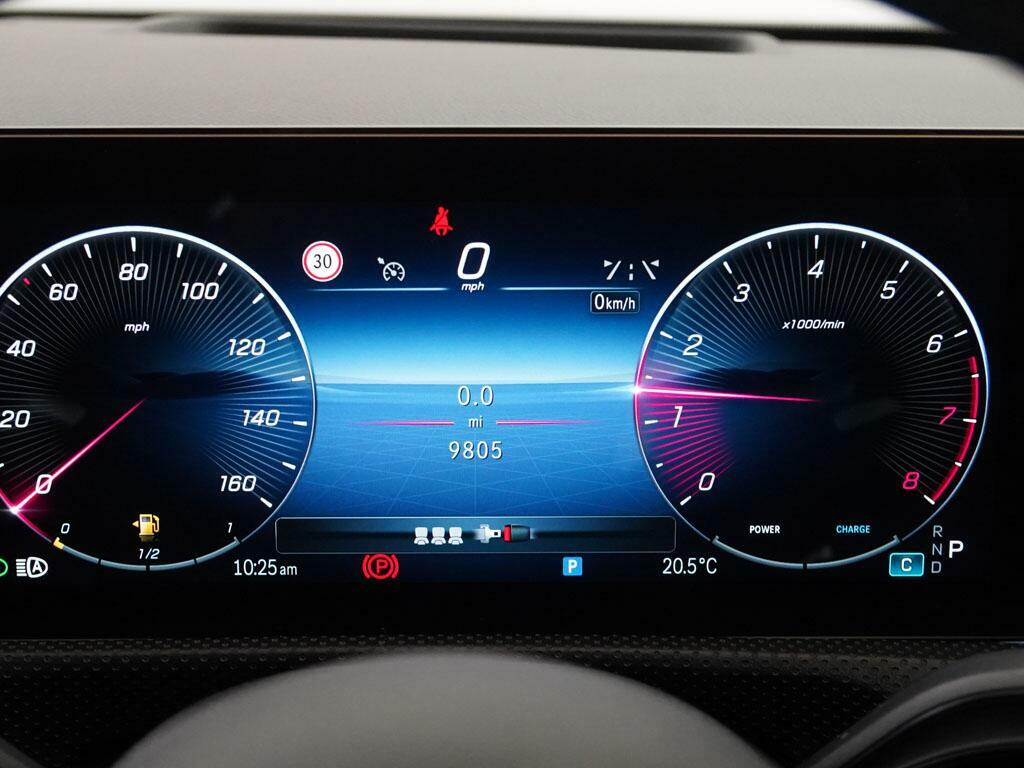 Mercedes-Benz CLA Class Cla 180 Amg Line Premium Plus Grey #4