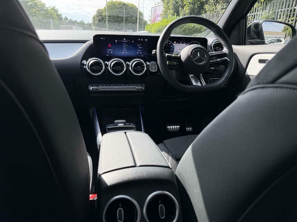 Mercedes-Benz GLA Class 1.3 Gla250e 15.6Kwh Amg Line Executive Suv P Grey #31