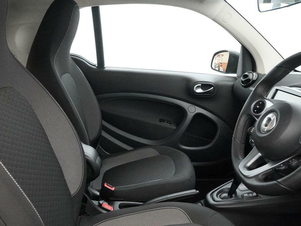 Smart Fortwo Coupe Eq Fortwo Prime Exclusive White #30