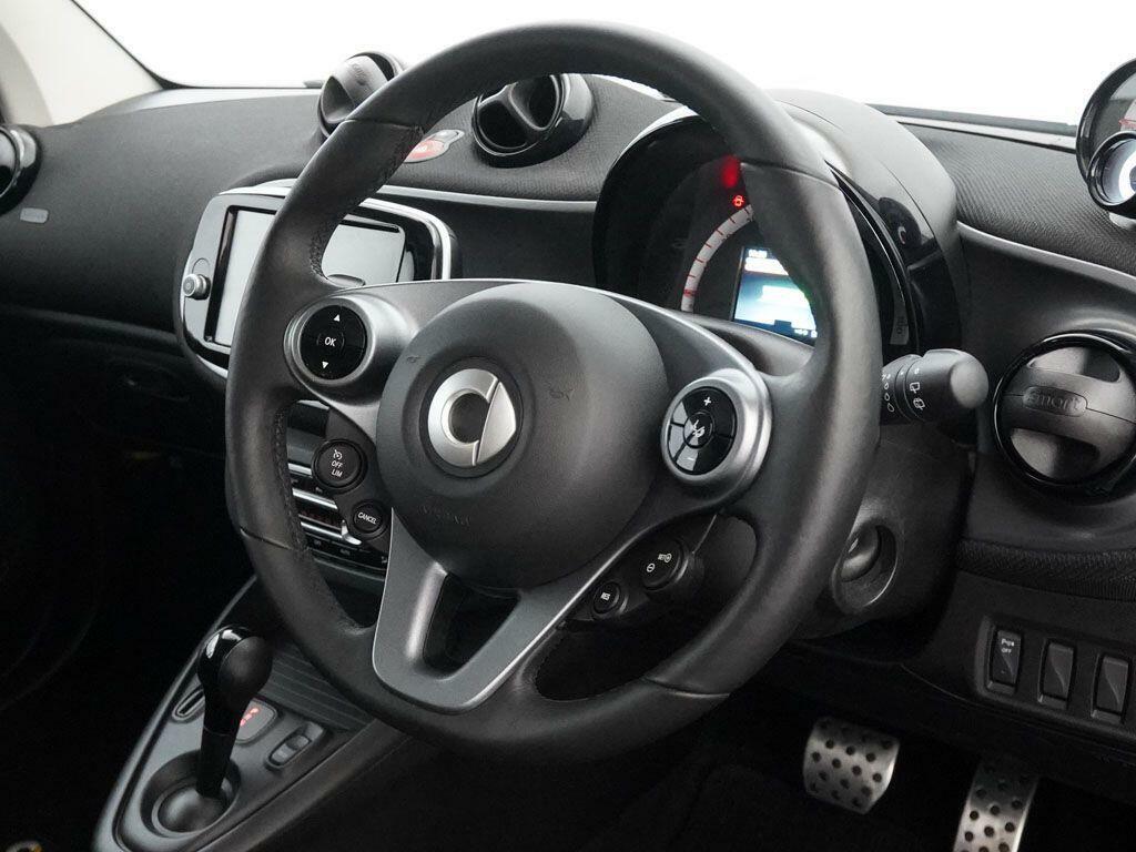 Smart Fortwo Coupe Eq Fortwo Prime Exclusive White #24