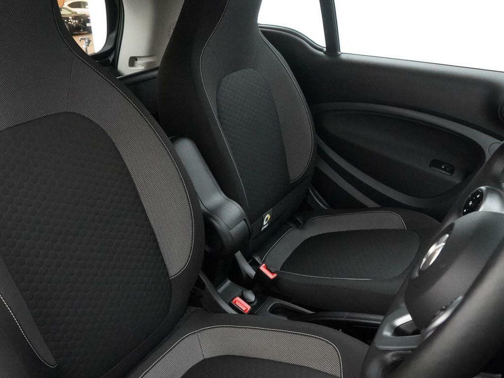Smart Fortwo Coupe Eq Fortwo Prime Exclusive White #14