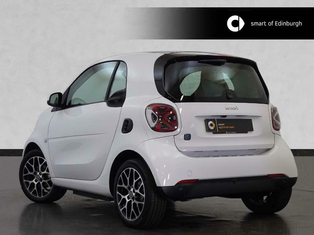 Smart Fortwo Coupe 17.6Kwh Prime Exclusive 22Kw Charger White #3