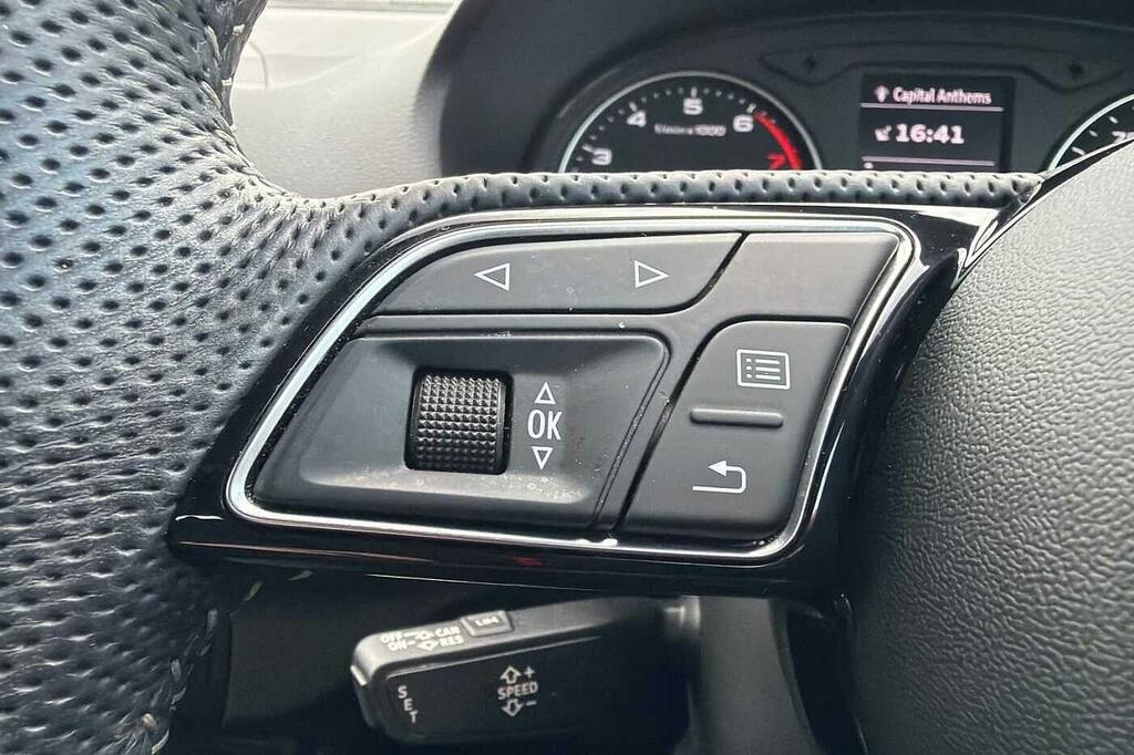 Audi Q2 Audi Estate 30 Tdi Sport White #29