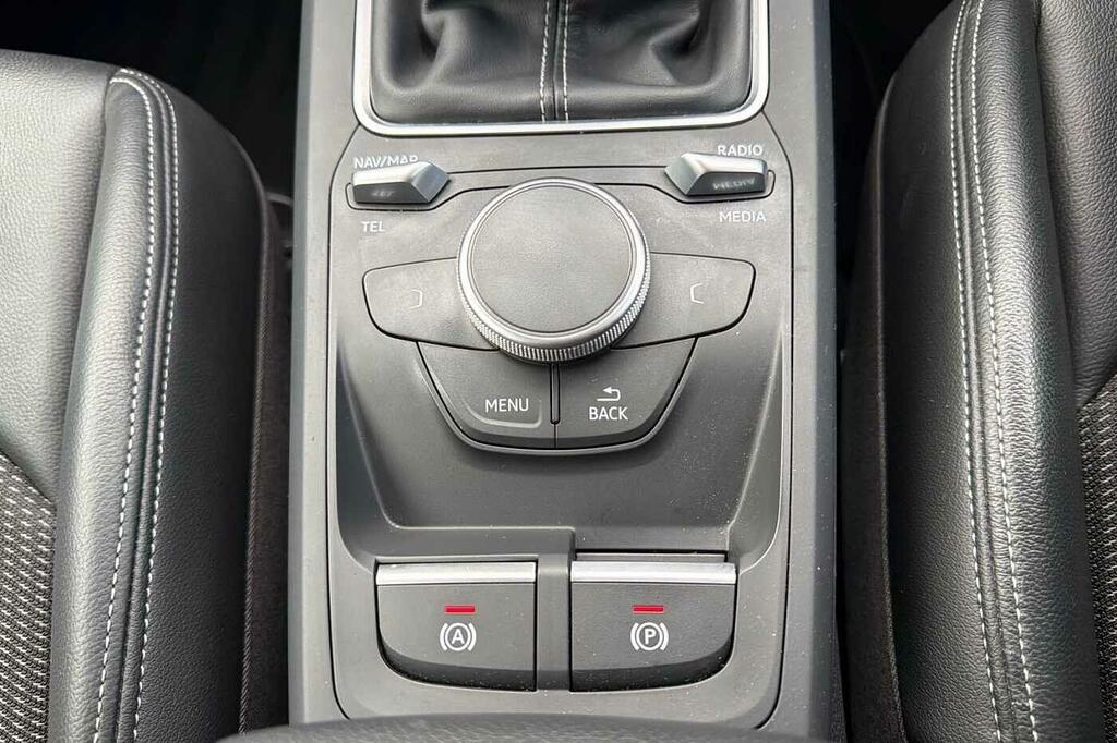 Audi Q2 Audi Estate 30 Tdi Sport White #40