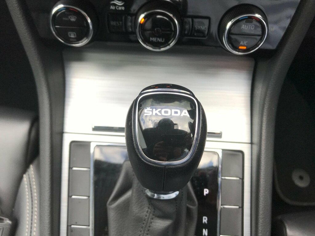 Skoda Superb 2.0 Tsi 280 Sport Line Plus 4X4 Dsg White #13