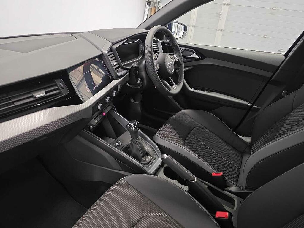 Audi A1 1.0 Tfsi 25 S Line Sportback S Tronic Green #2