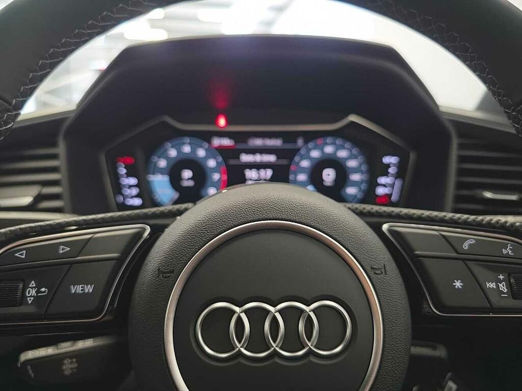 Audi A1 1.0 Tfsi 25 S Line Sportback S Tronic Green #36