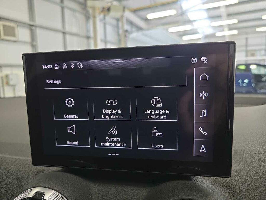 Audi Q2 Audi Q2 Sport 35 Tfsi 150 Ps S Tronic Grey #44