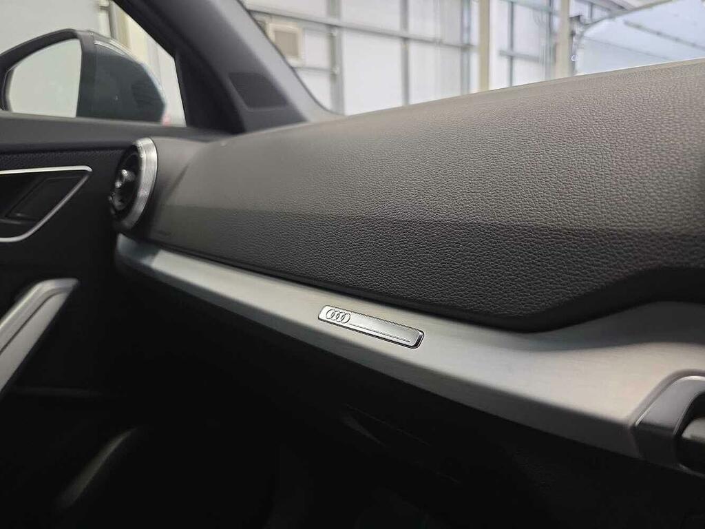 Audi Q2 Audi Q2 Sport 35 Tfsi 150 Ps S Tronic Grey #45