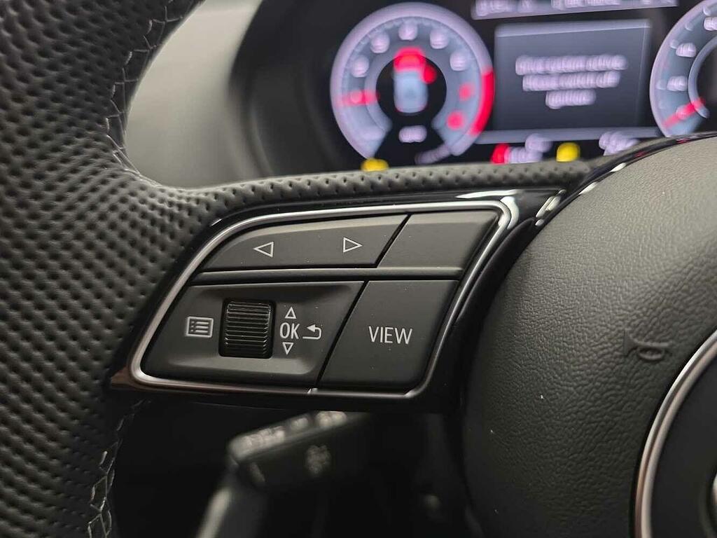 Audi Q2 Audi Q2 Sport 35 Tfsi 150 Ps S Tronic Grey #33