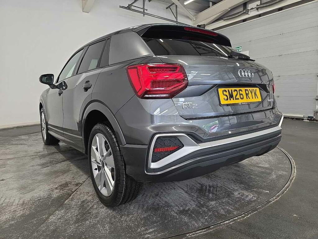Audi Q2 Audi Q2 Sport 35 Tfsi 150 Ps S Tronic Grey #3