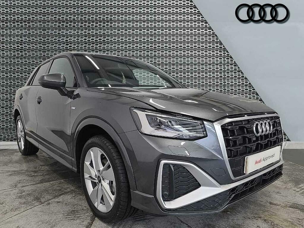 Audi Q2 Audi Q2 Sport 35 Tfsi 150 Ps S Tronic Grey #1