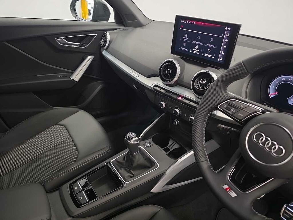 Audi Q2 Audi Q2 Sport 35 Tfsi 150 Ps S Tronic Grey #8