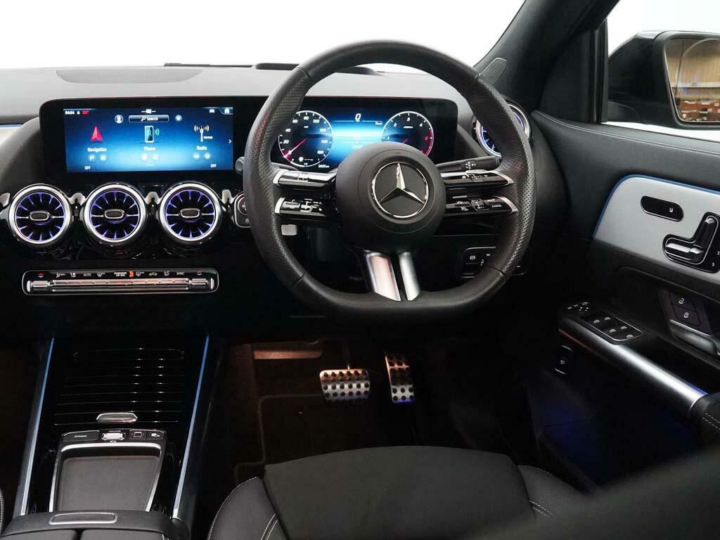 Mercedes-Benz GLA Class 180 Sport Edition 2025 #36