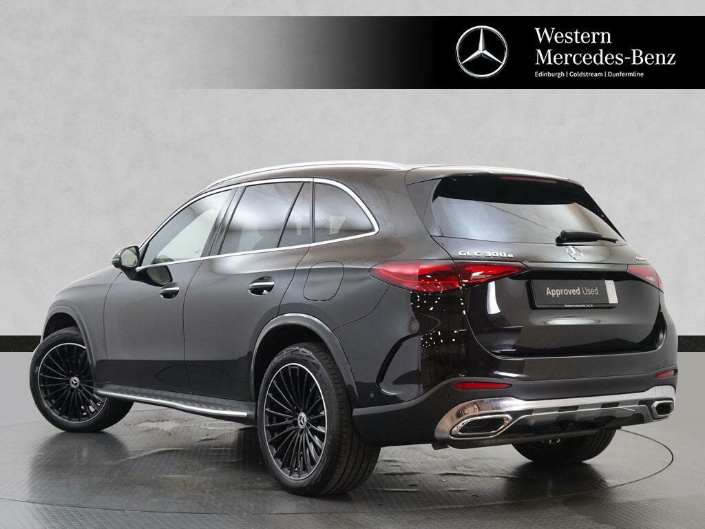 Mercedes-Benz GLC Class Glc 300 E 4Matic Amg Line Premium Plus Black #2