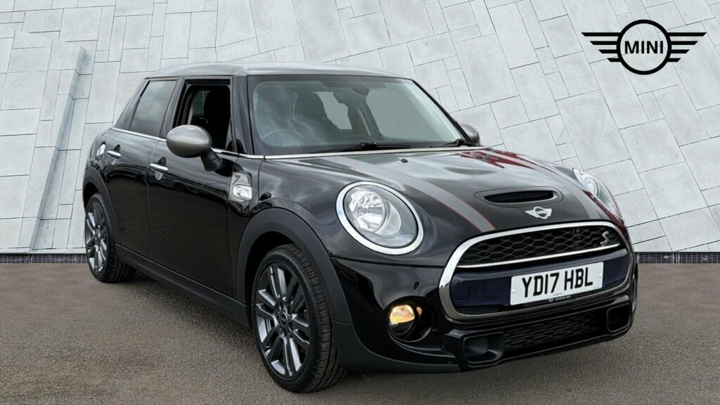 Mini Hatch 5-Door Hatch Cooper S Seven Edition YD17HBL Black #2