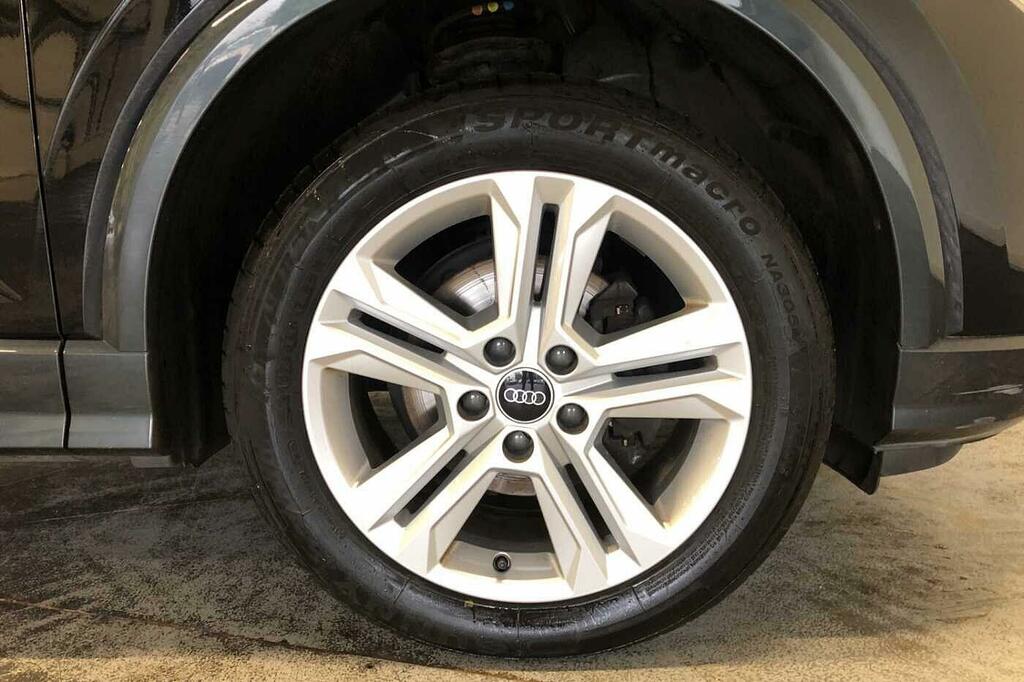 Audi Q2 Sport 30 Tfsi 110 Ps 6-Speed Black #5