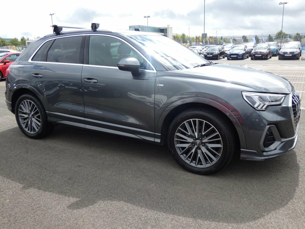 Audi Q3 2.0 Tdi 40 S Line Suv S Tronic Quattro Grey #1