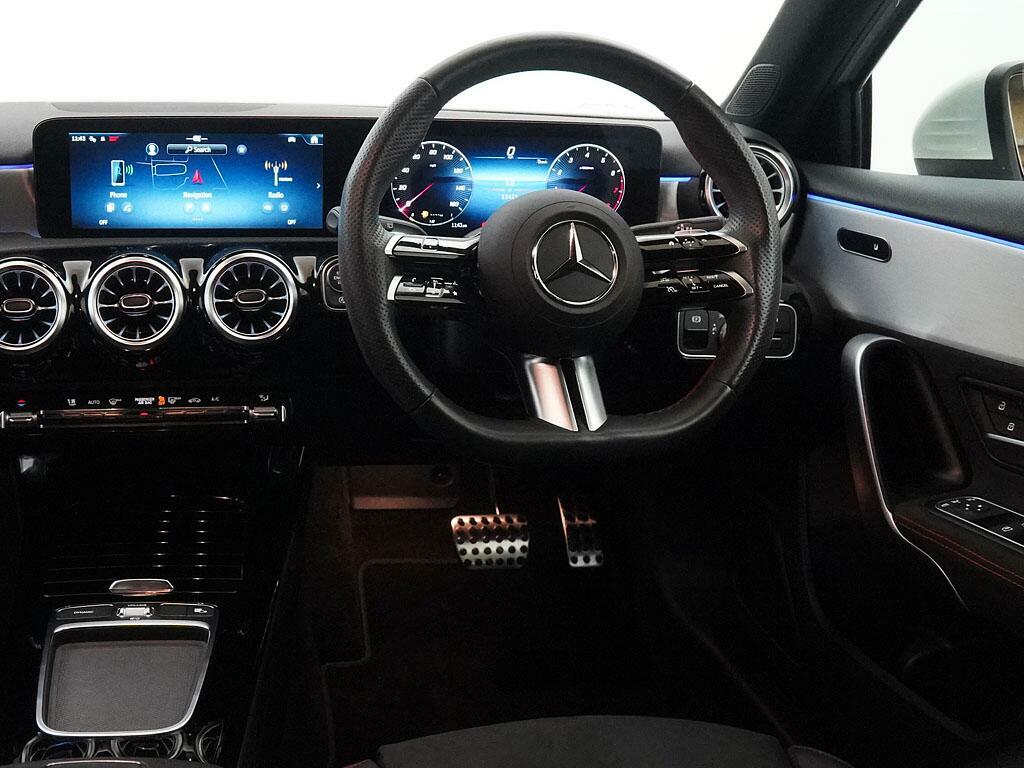 Mercedes-Benz A Class 2.0 A35h Mhev Amg Premium Plus 7G-dct 4Matic Eur Yellow #34